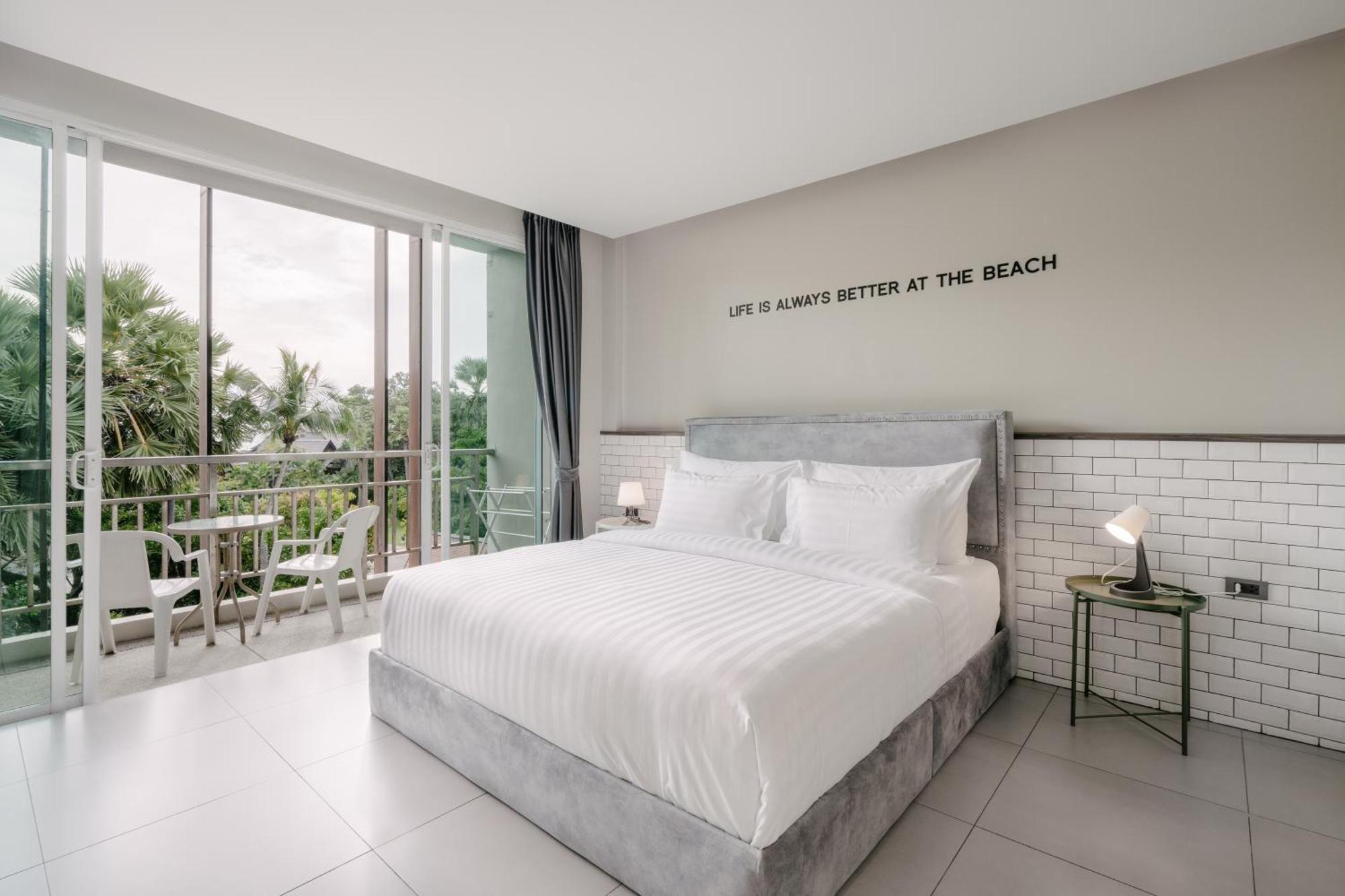 Sugar Ohana Poshtel Kata Beach  Buitenkant foto