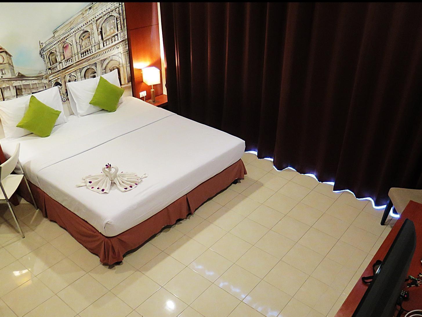 Sugar Ohana Poshtel Kata Beach  Buitenkant foto